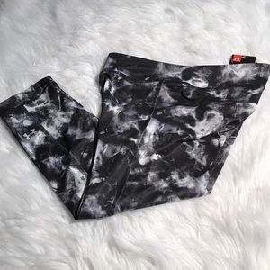 Small Under Armour crop